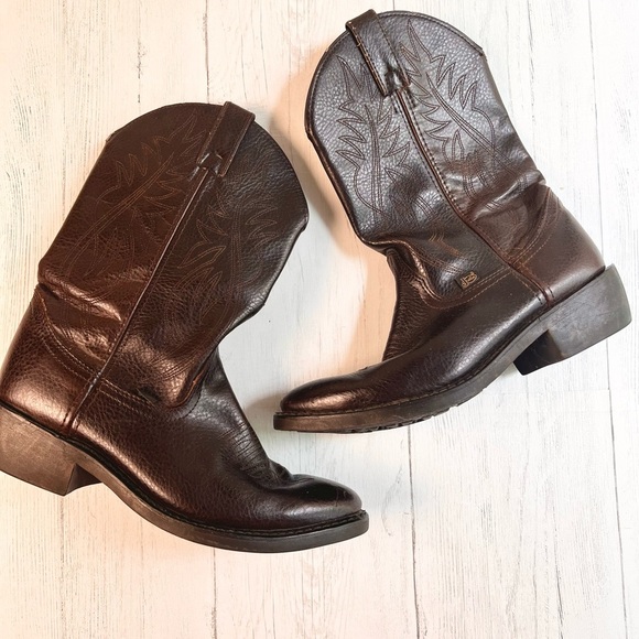 Justin Western Cowboy Boots Men's Size 10D–Dark Brown Grain Leather, Pointed Toe - Picture 16 of 16